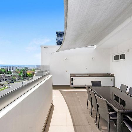 Modern Contemporary Southport Apartment - Coasthm Gold Coast Exterior foto
